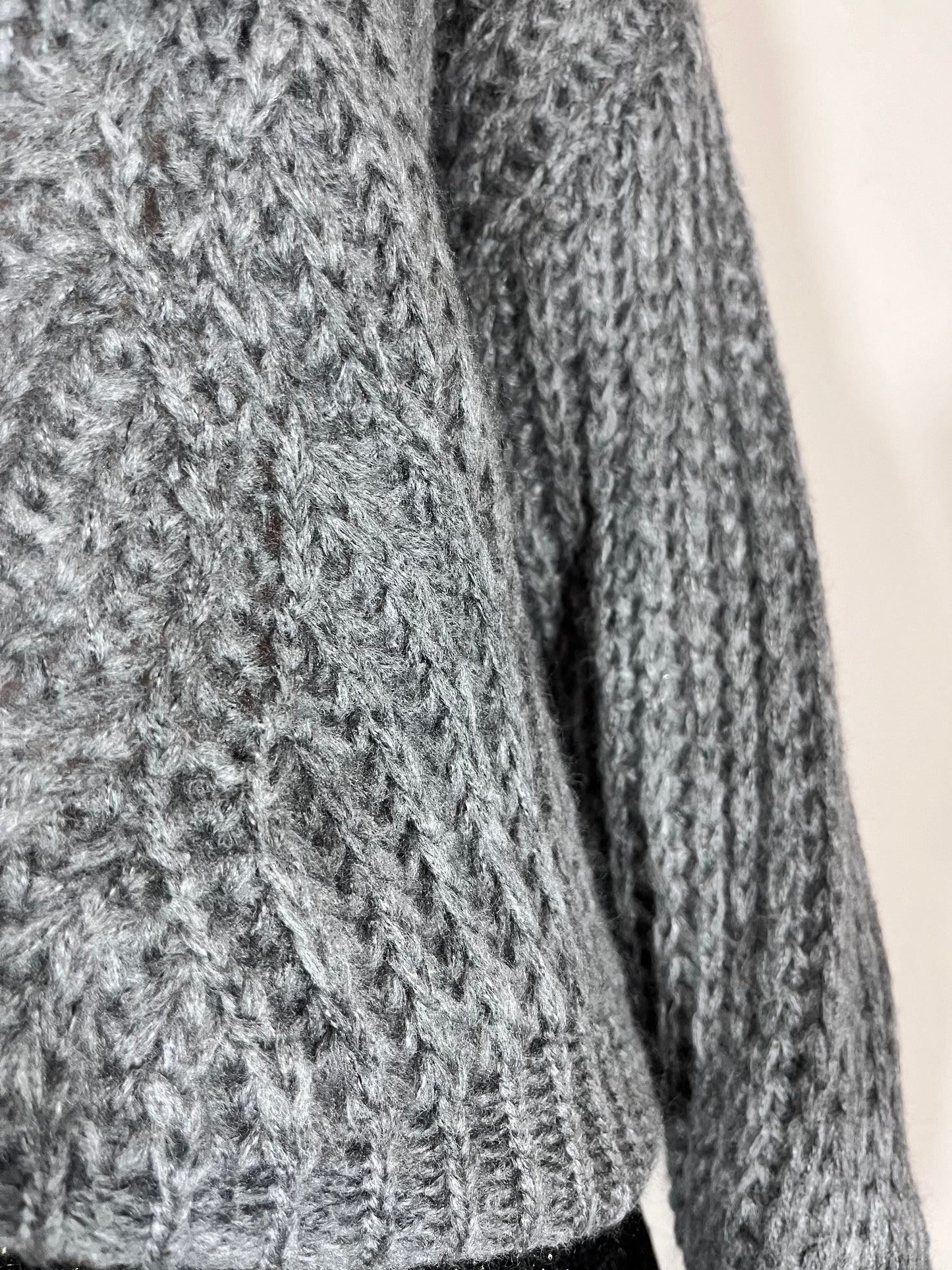 Pull gris